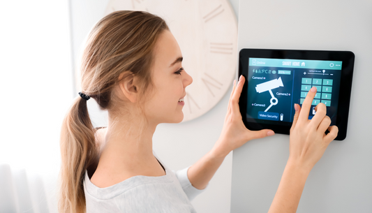 How Can a Smart Control Panel Improve Energy Efficiency in Your Home?